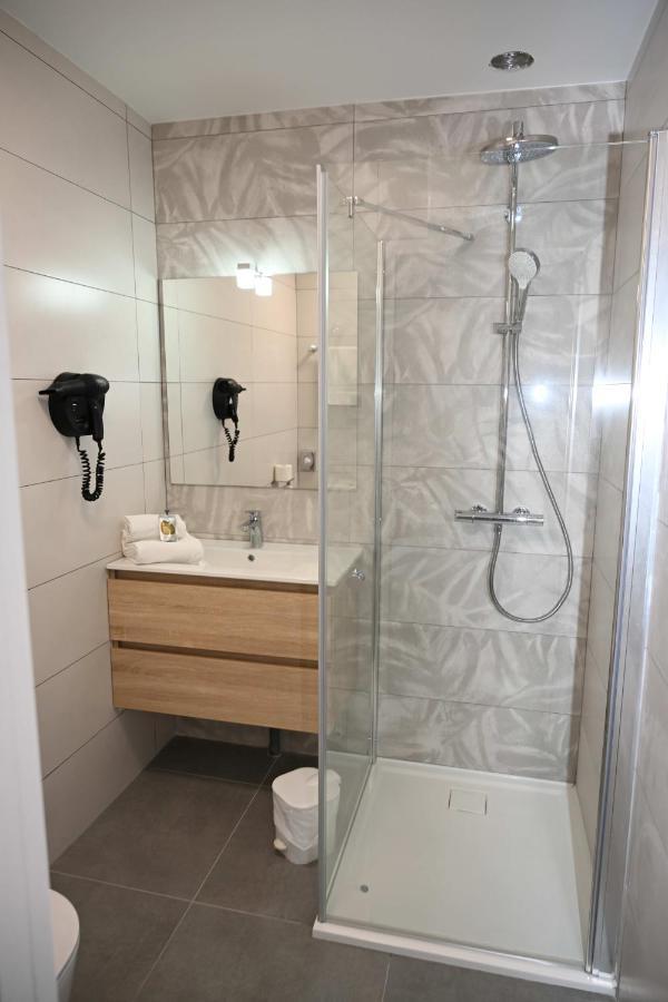 Cit'hotel Les Eleis 3* Saint-Martin-de-Fraigneau
