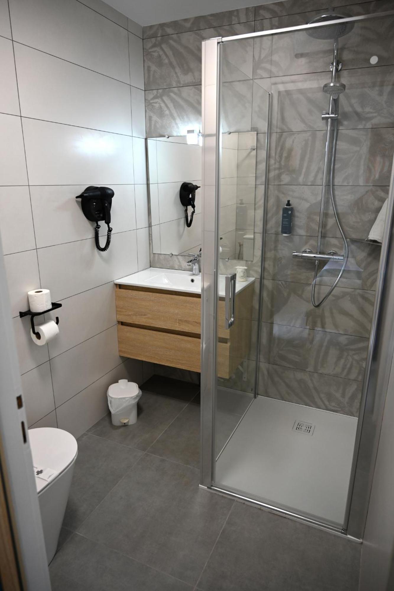 Cit'hotel Les Eleis 3* Saint-Martin-de-Fraigneau